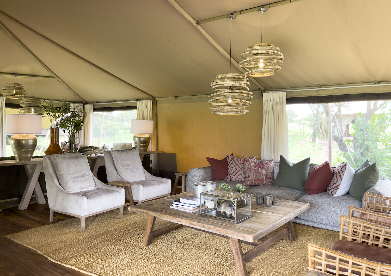 Serengeti Acacia Bliss