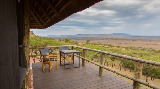 lahia-tented-lodge-deck-view-01 (Medium)